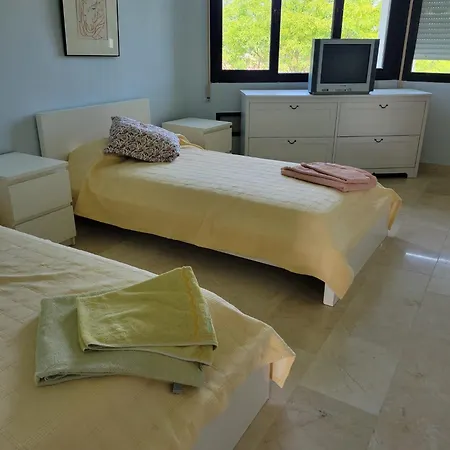 Triplex بيت للعطل ماربيا